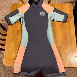 Short sleeved & legged women’s/girls wet suit, rip curl